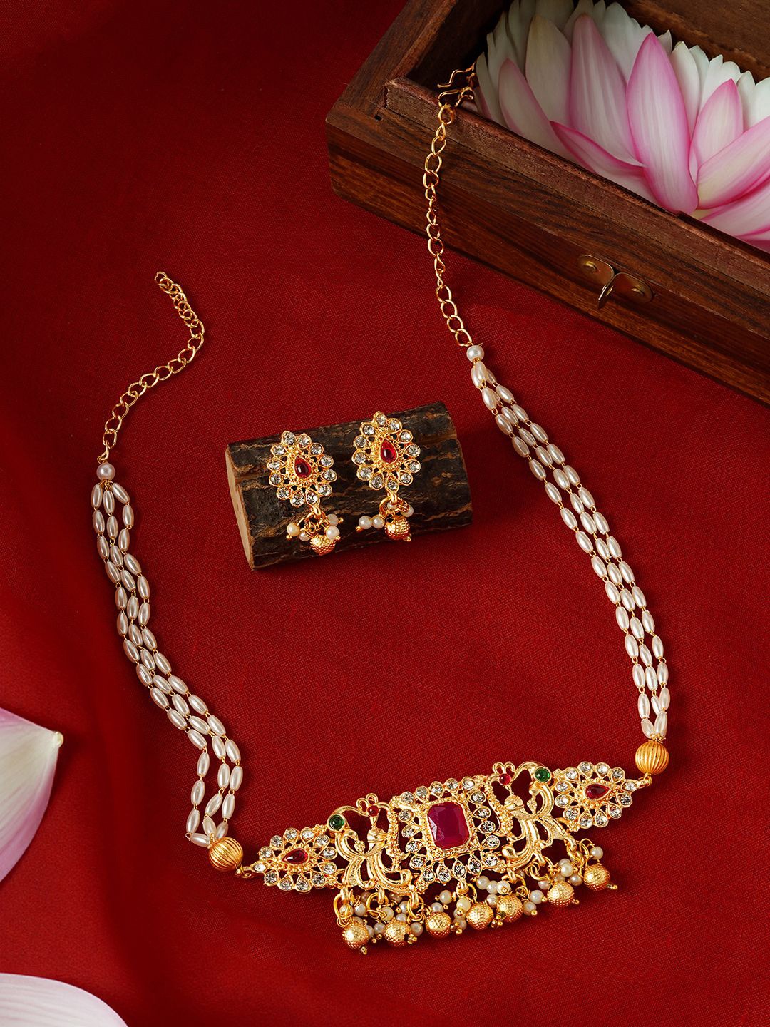 

TEEJH Gold-Plated Stone-Studded & Beaded Jewellery Set