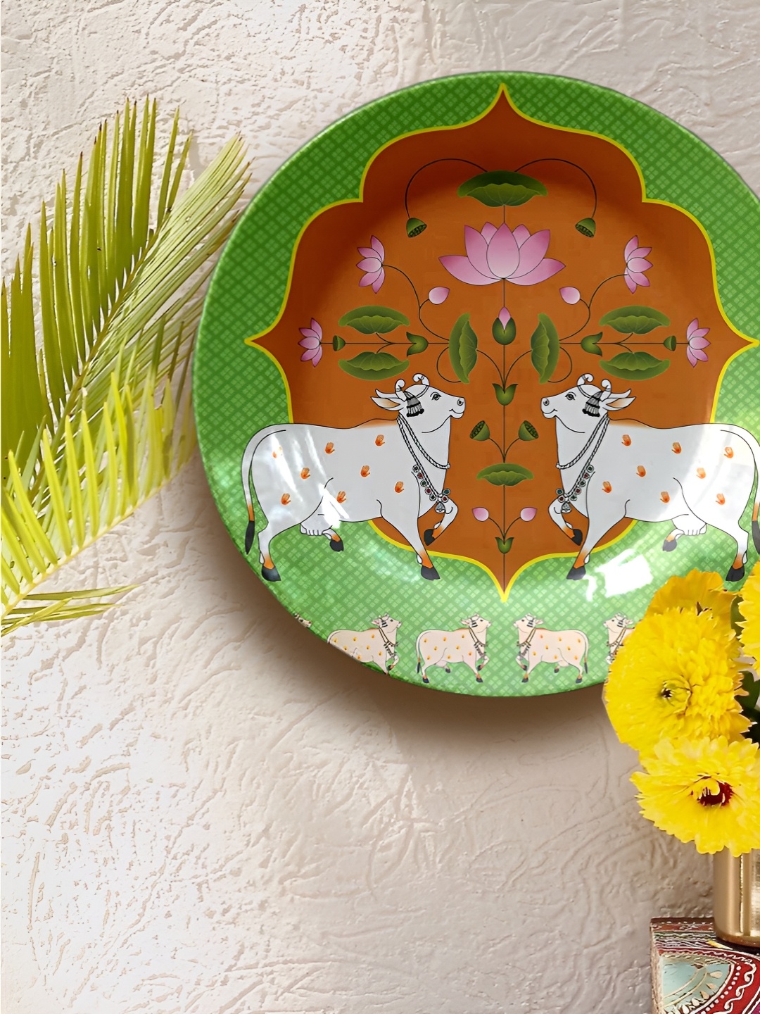 

JIKRAA Green & Brown Ceramic Jikraa- Pichwai Wall Plate Decor