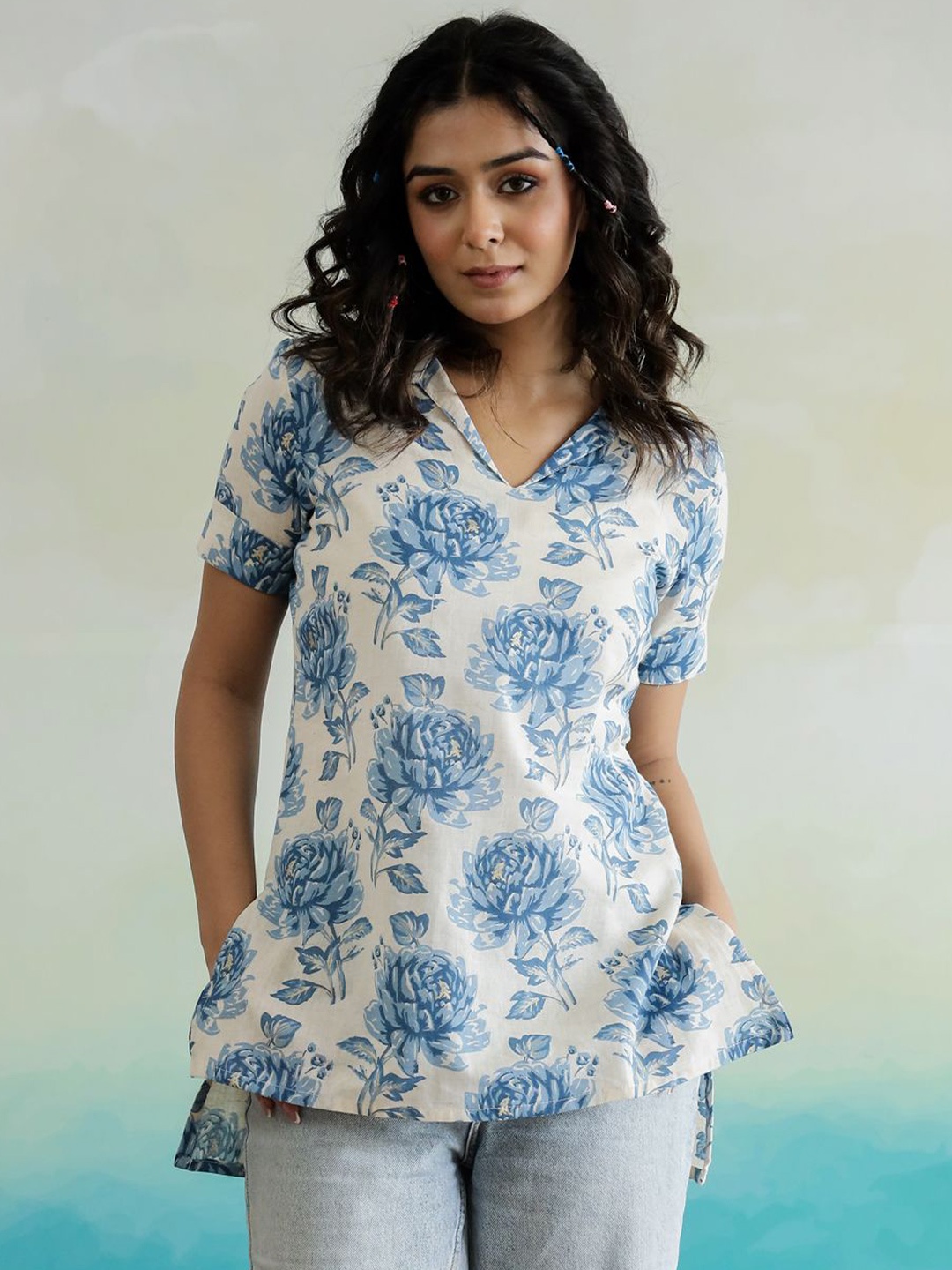 

SANSKRUTIHOMES Floral Print V-Neck Cotton Top, Off white