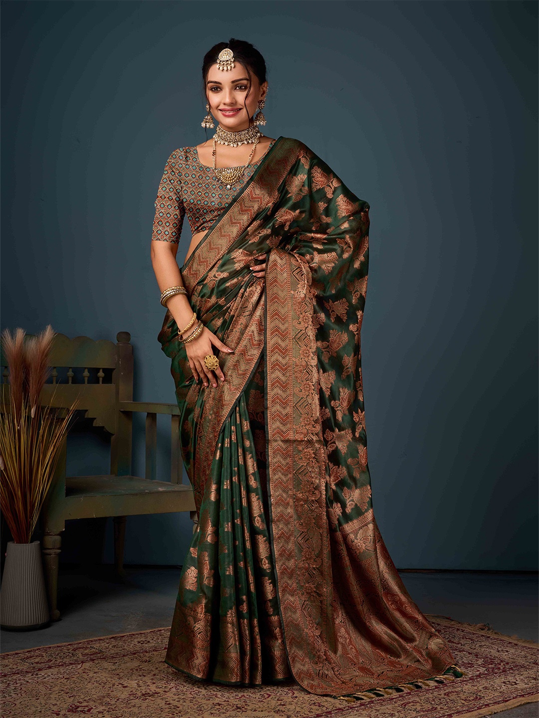 

KIMISHA Woven Design Organza Kanjeevaram Saree, Green