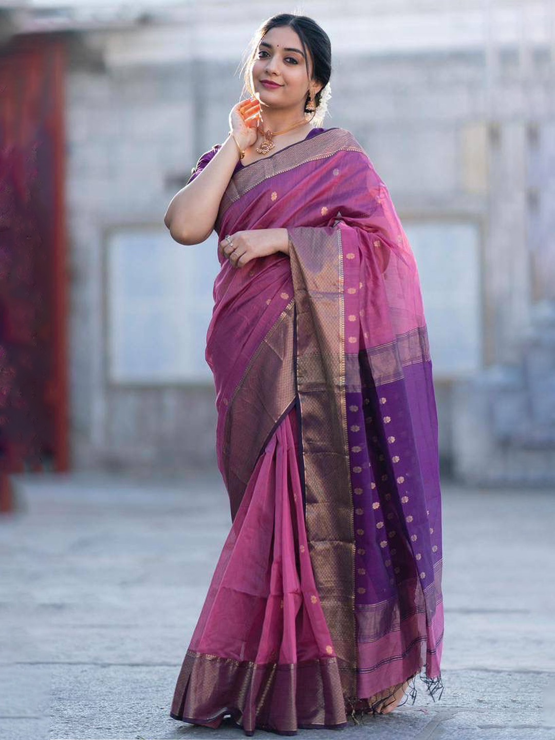 

VASALI Woven Design Zari Kanjeevaram Saree, Purple