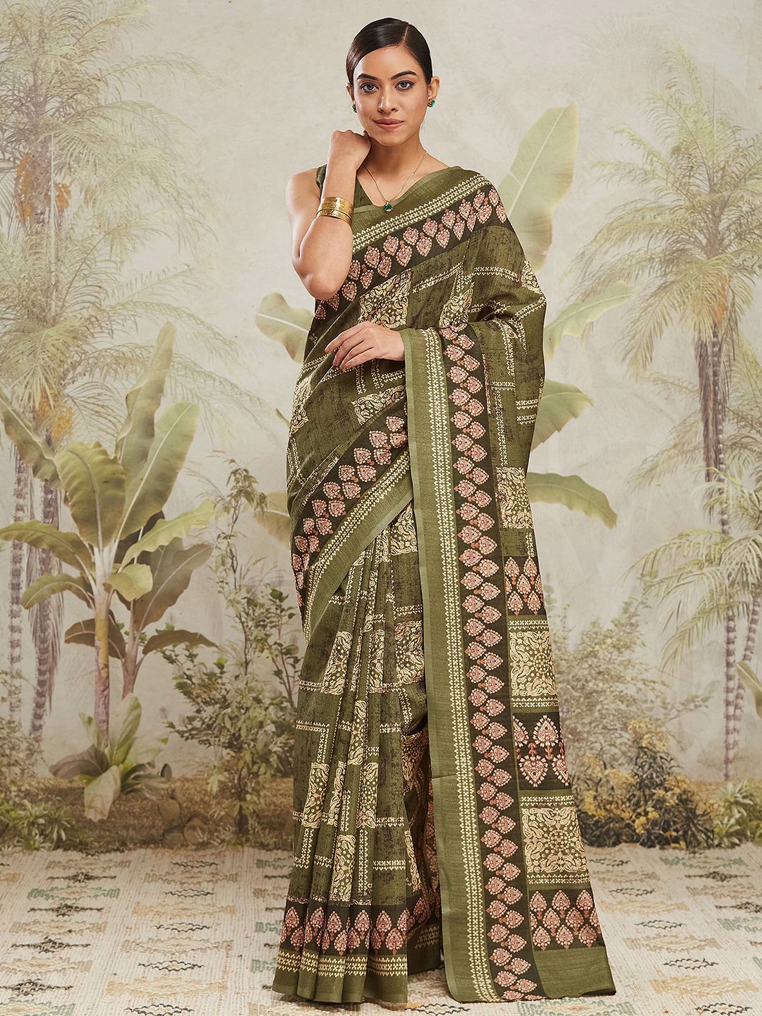 

RACHNA Ethnic Motifs Printed Saree, Green