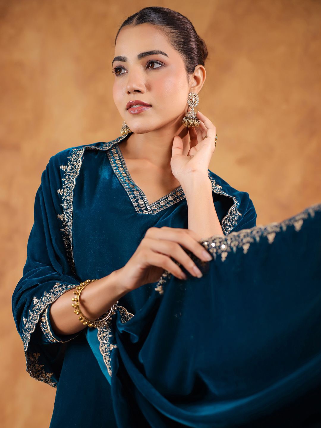

Janasya Women's Teal Blue Velvet Zari Embroidered Straight Kurta Set