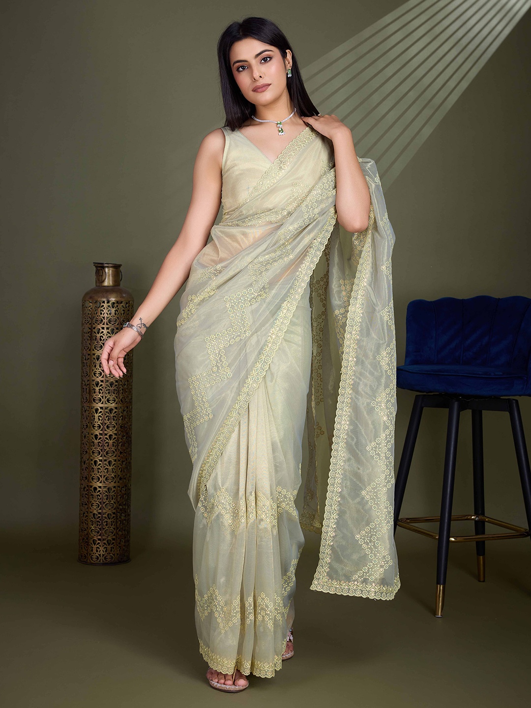 

KIMISHA Floral Embellished Net Designer Saree, Gold