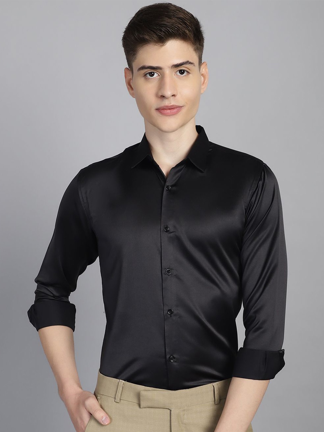 

Majestic Man Men Club Cutaway Collar Solid Slim Fit Formal Shirt, Black