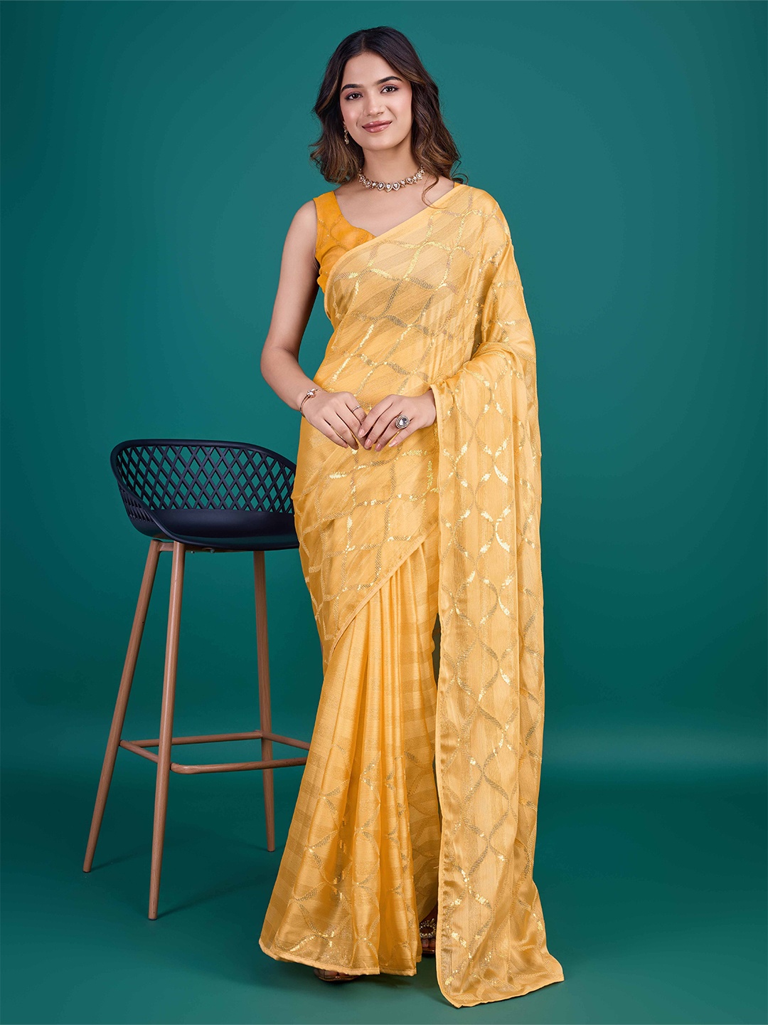 

KIMISHA Embellished Sequinned Saree, Yellow