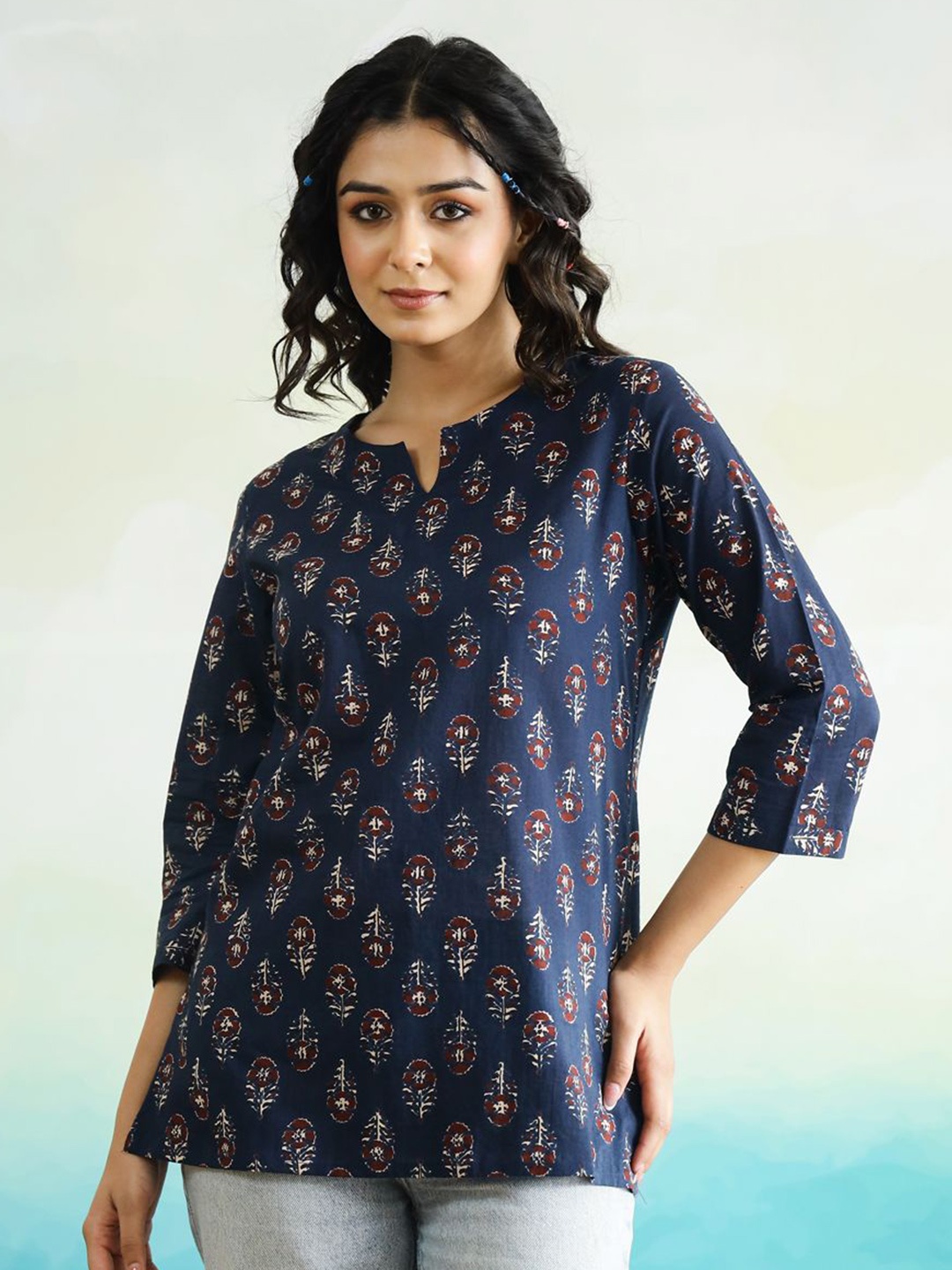 

SANSKRUTIHOMES Women Floral Print Cotton Top, Navy blue