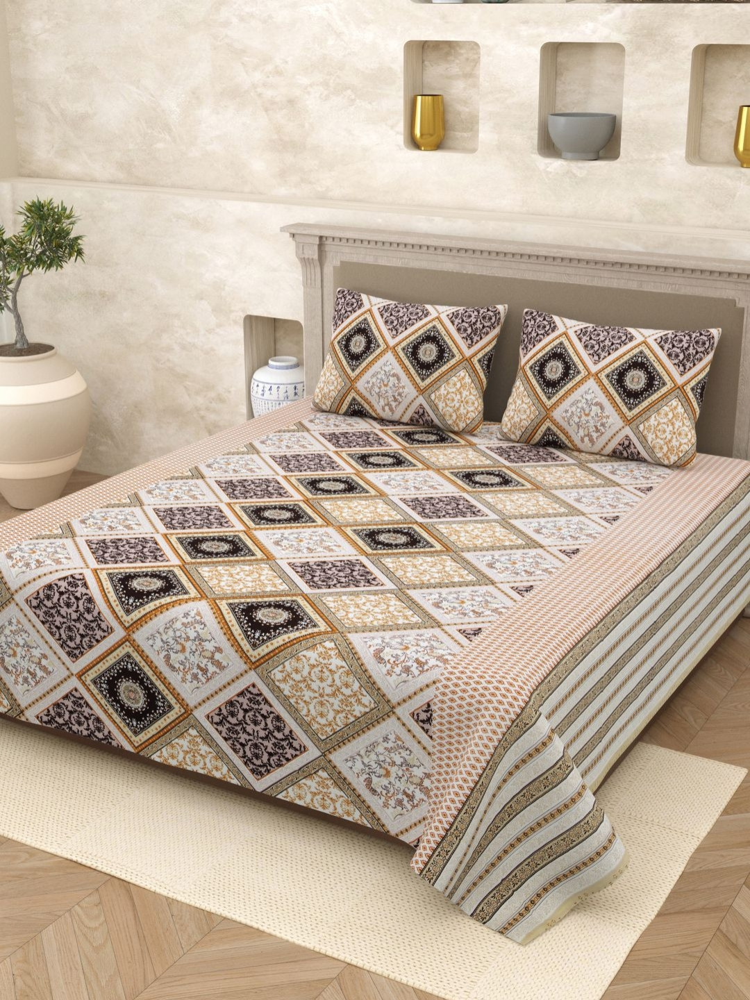 

Aura Elegant White & Black Ethnic Motifs Jaipuri Print Pure Cotton 210 TC Queen Bedsheet with 2 Pillow Covers Set