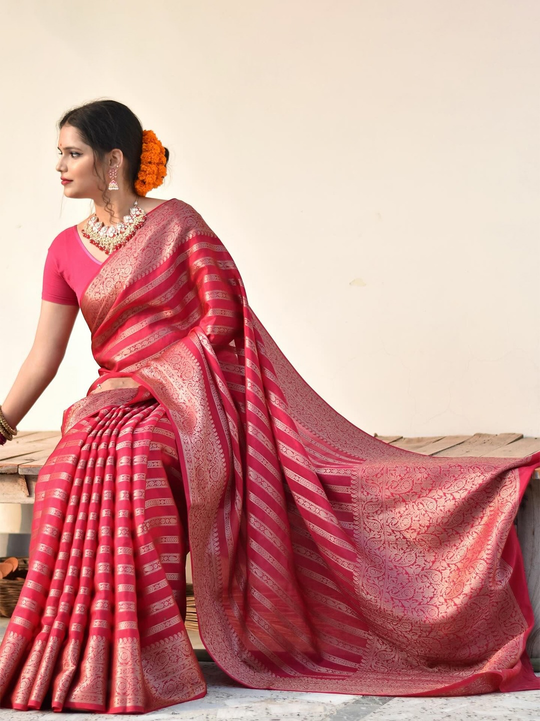 

VASALI Woven Design Zari Kanjeevaram Saree, Pink
