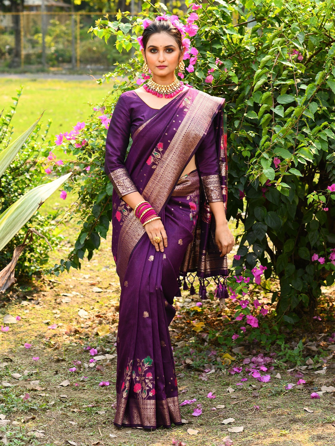 

AWRIYA Woven Design Zari Pure Silk Banarasi Saree, Purple