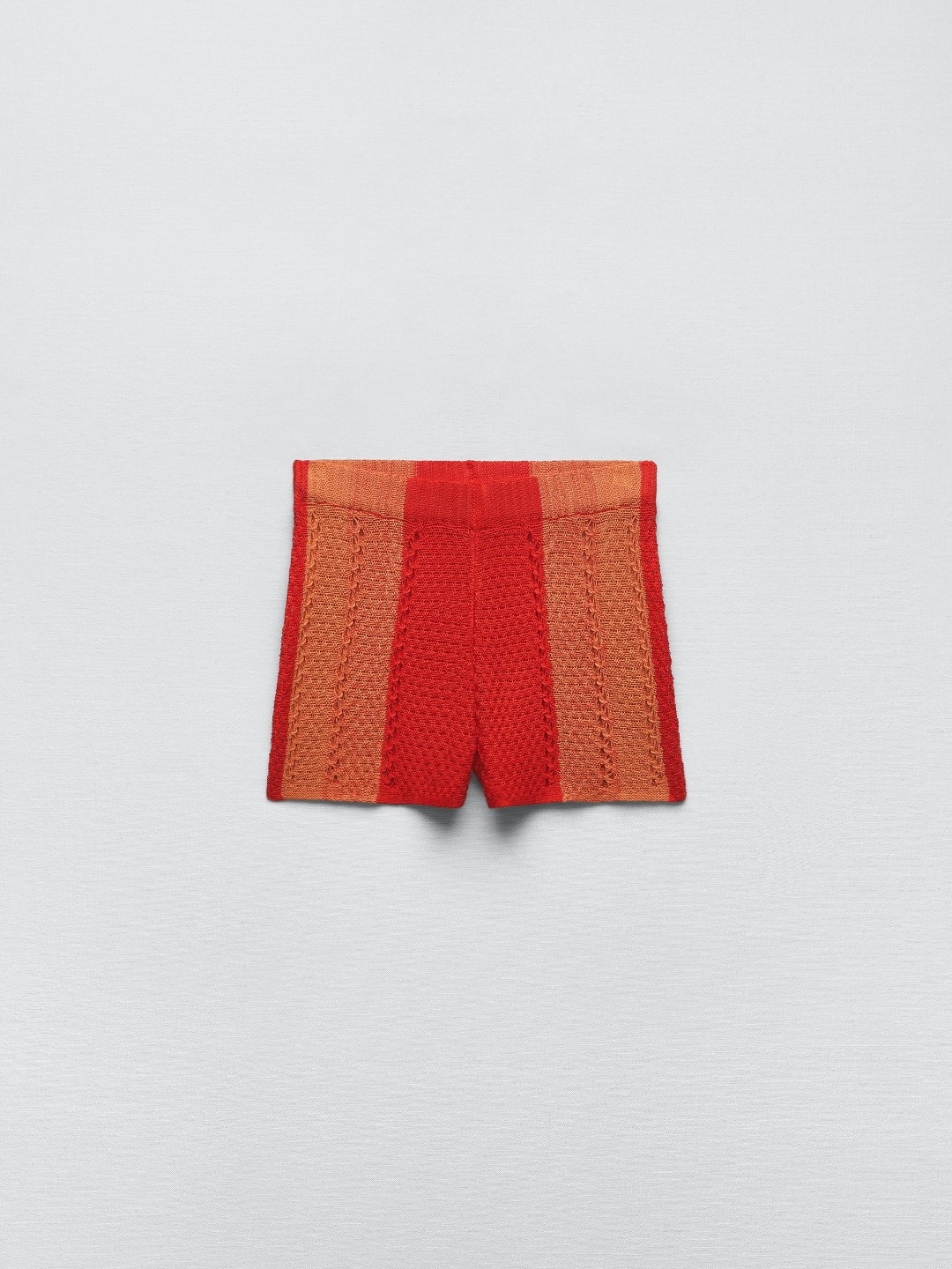 

ZARA Women Shorts, Na