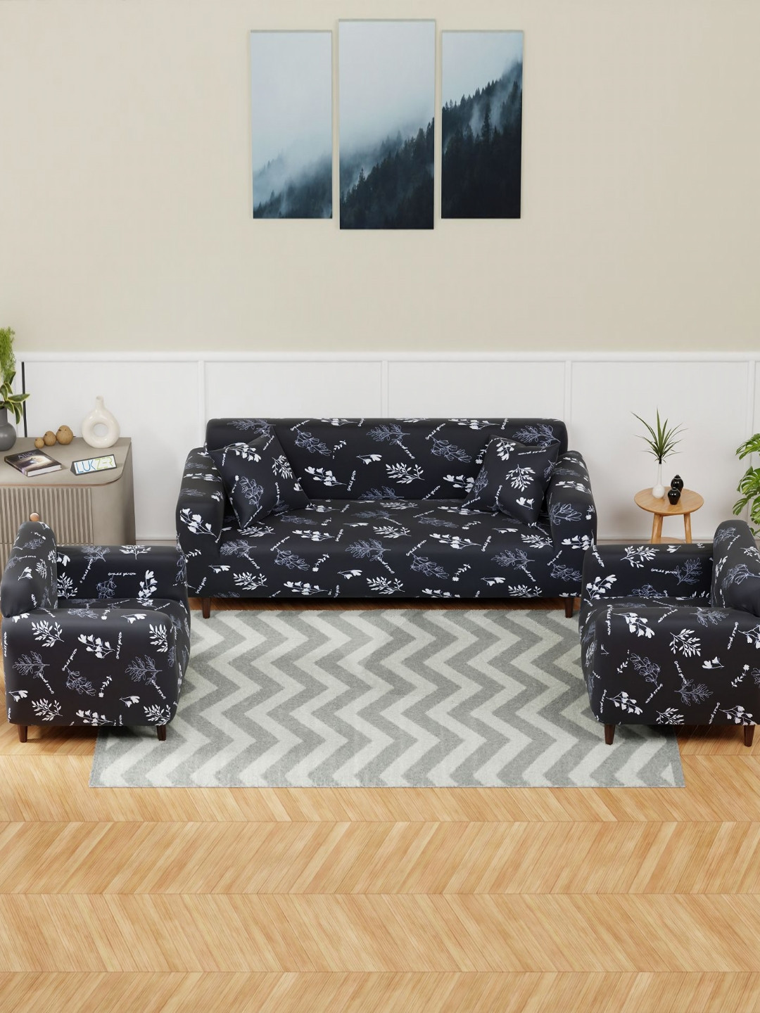 

Lukzer Black with White Flowers 5 Seater Sofa Cover