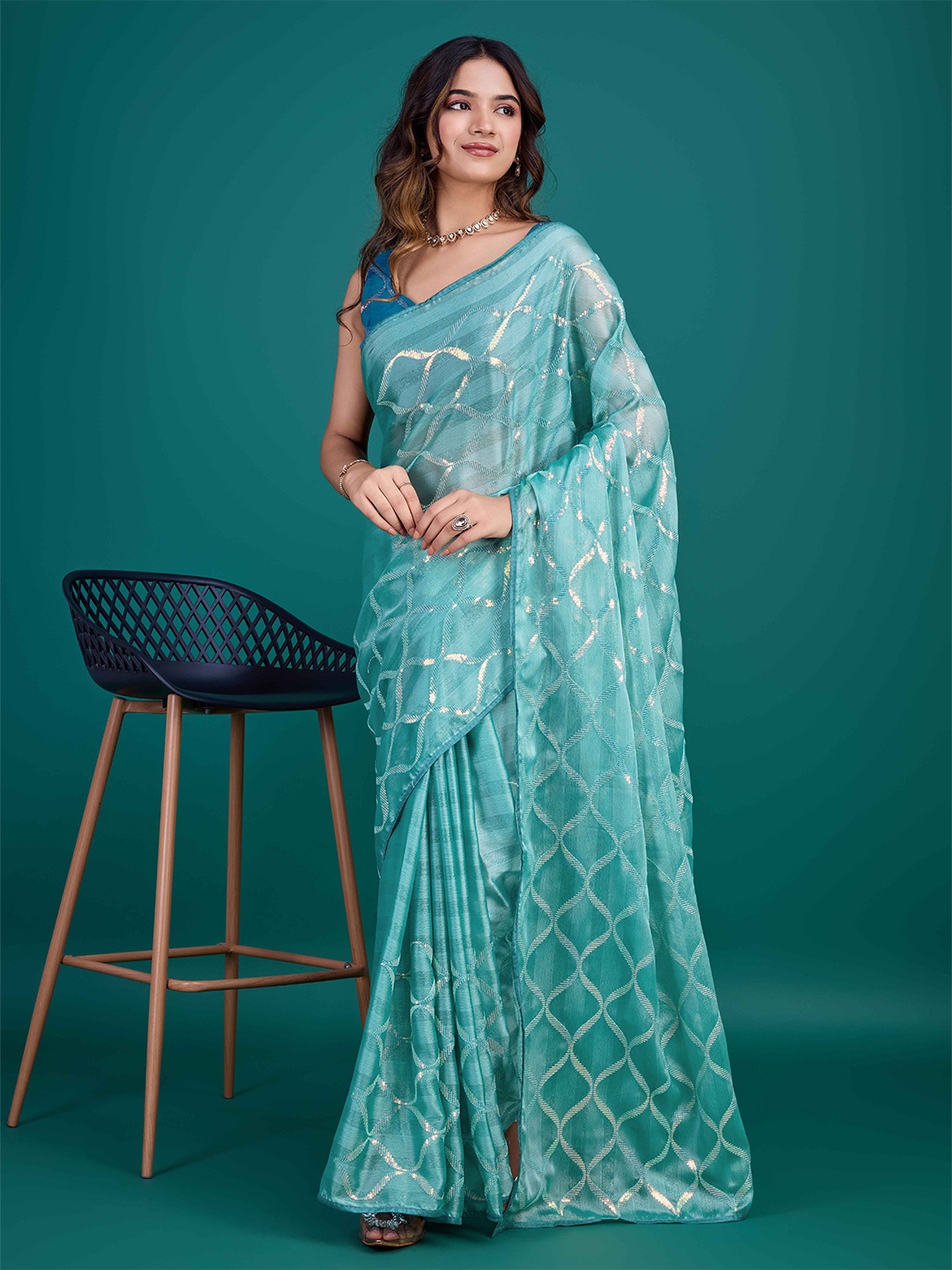 

KIMISHA Embellished Sequinned Saree, Blue