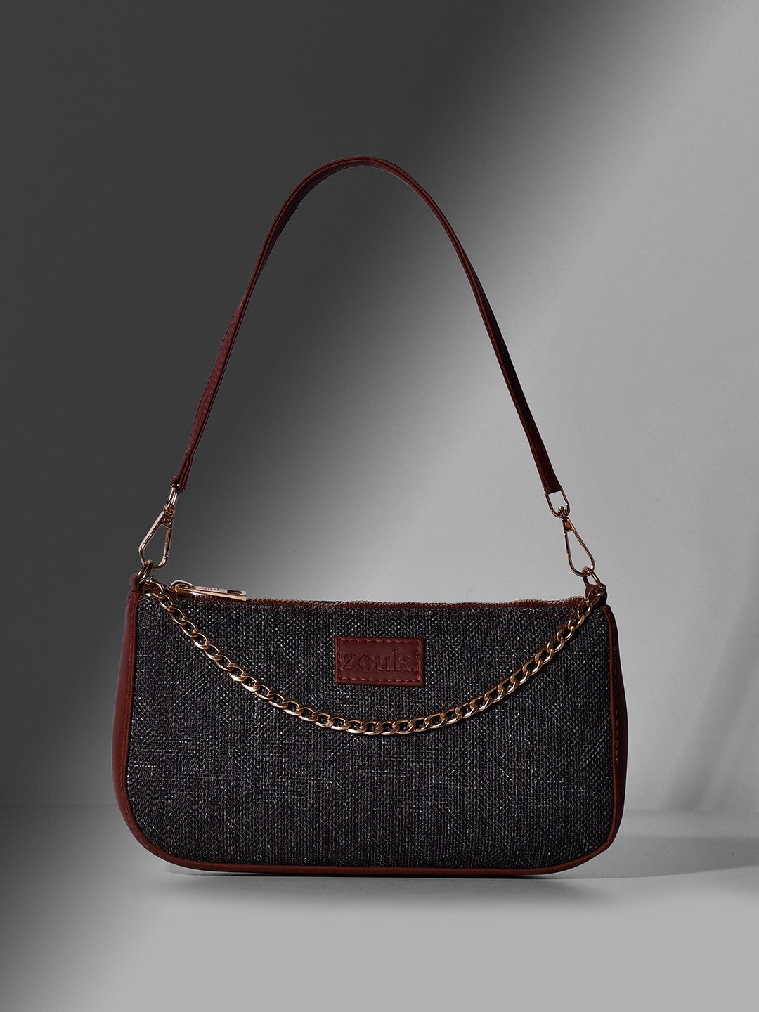 

ZOUK Printed Sling Bag, Black