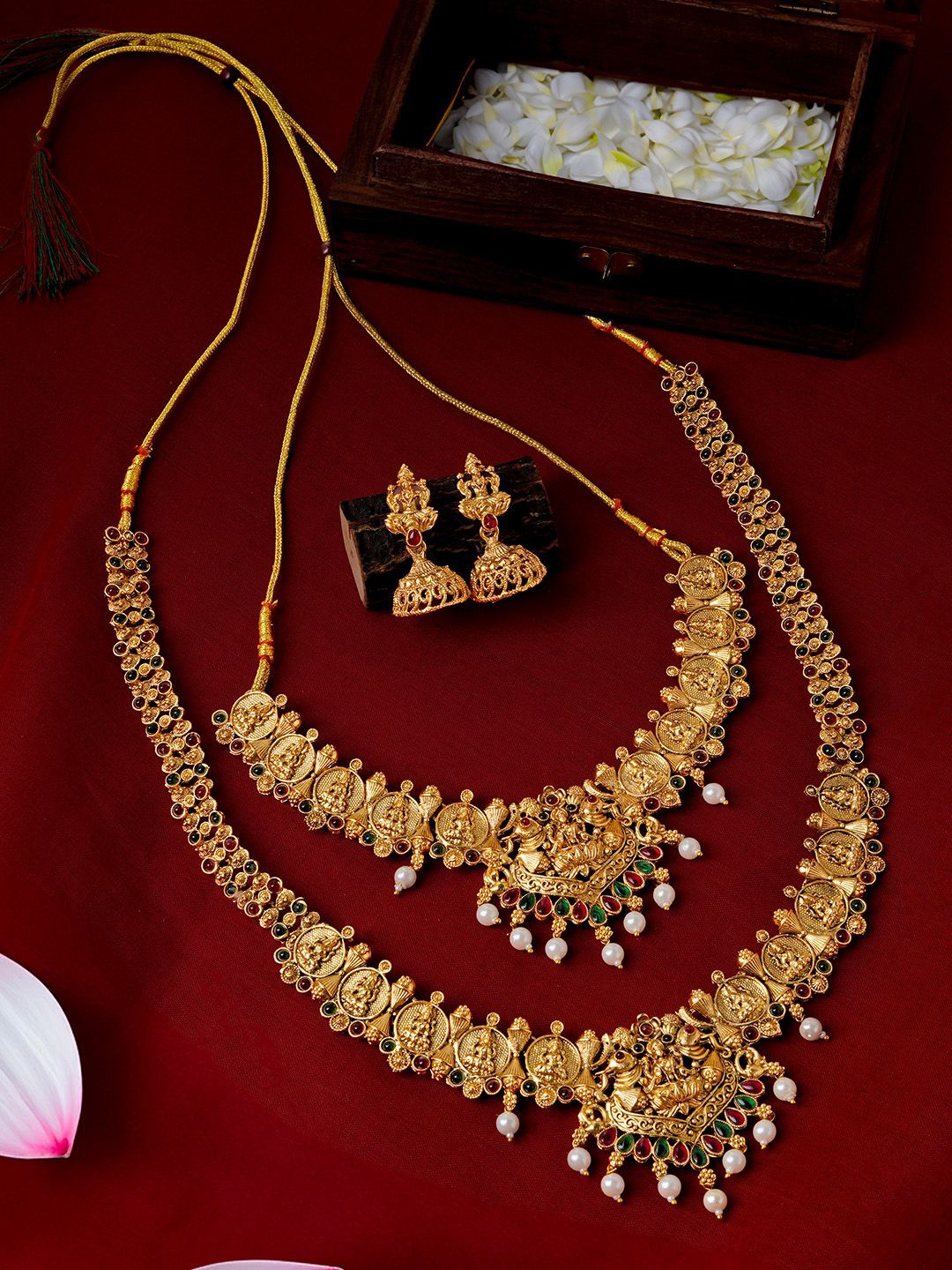 

TEEJH Gold Plated Bead & Stone Studded Jewellery Set