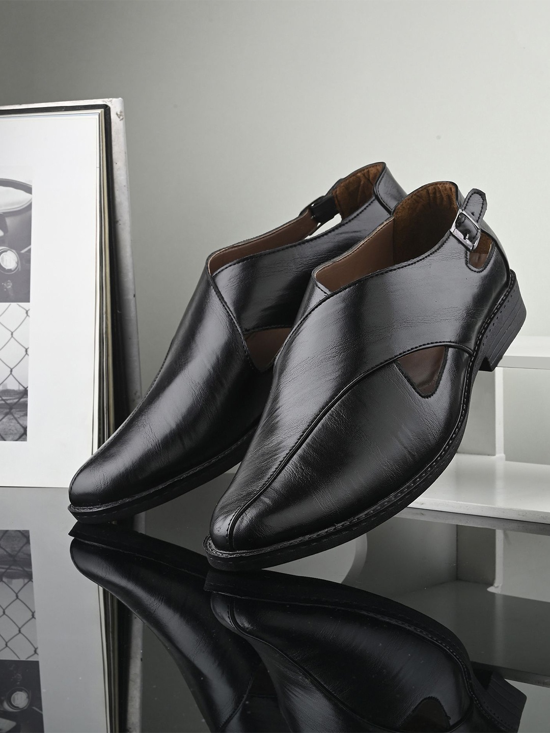 

Provogue Men Shoe-Style Sandals, Black