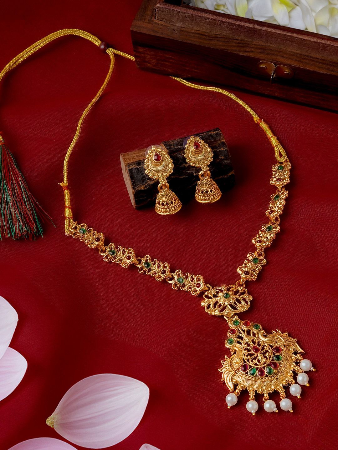 

TEEJH Gold-Plated Stone-Studded & Beaded Jewellery Set