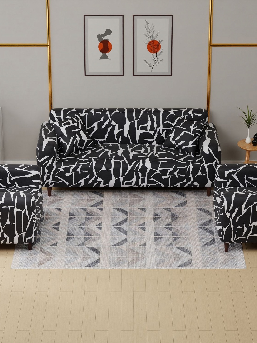 

Lukzer Black & White Design 5 Seater Sofa Cover with 2 Cushion Cover
