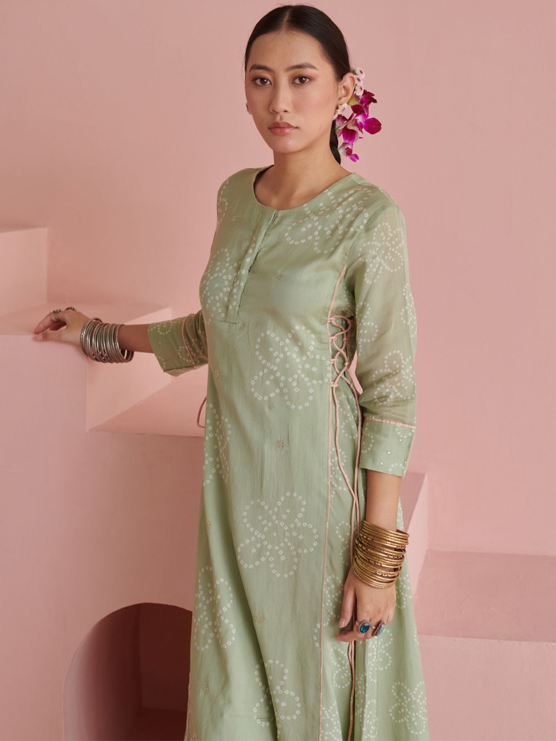 

Prakriti Jaipur Bandhani Printed A Line Kurta with Trousers, Green