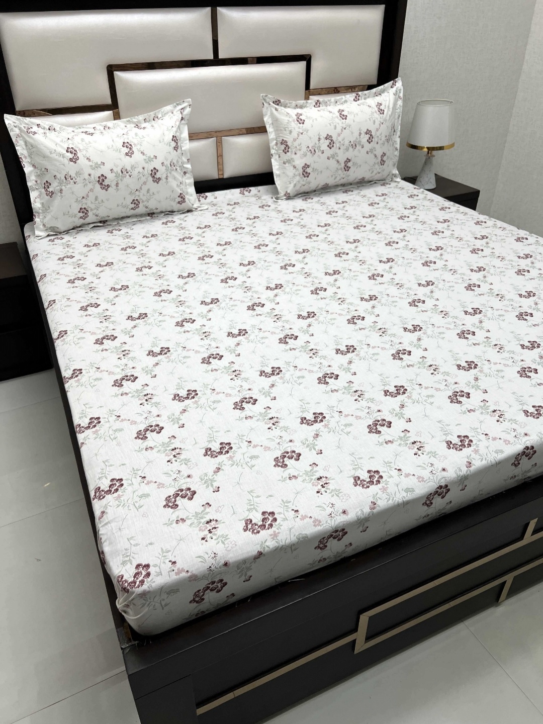 

Pure Decor Cotton King Size Double Bedsheet With 2 Pillow Covers 108 in X 108 in, White