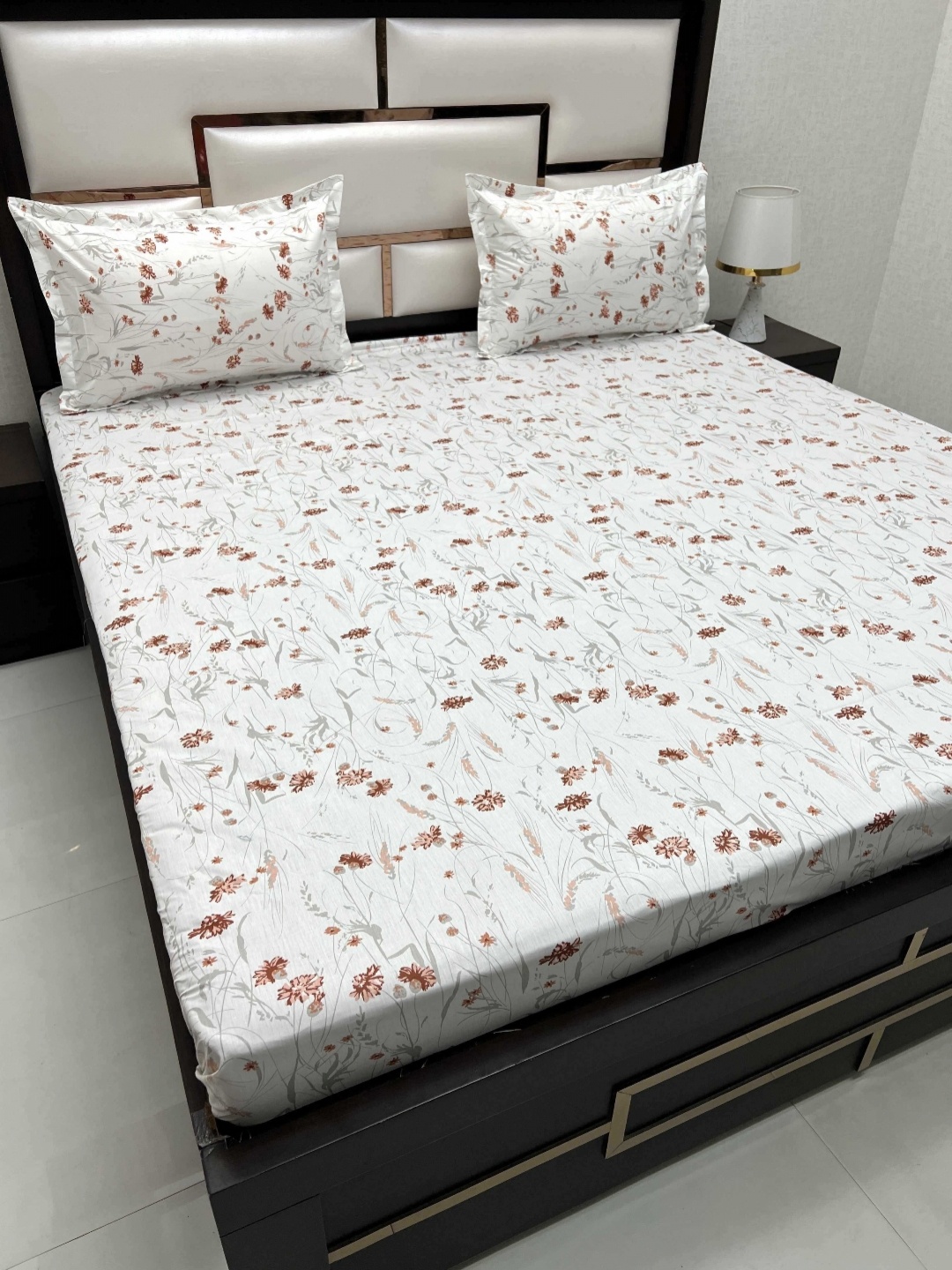 

Pure Decor Cotton King Size Double Bedsheet With 2 Pillow Covers 108 in X 108 in, White
