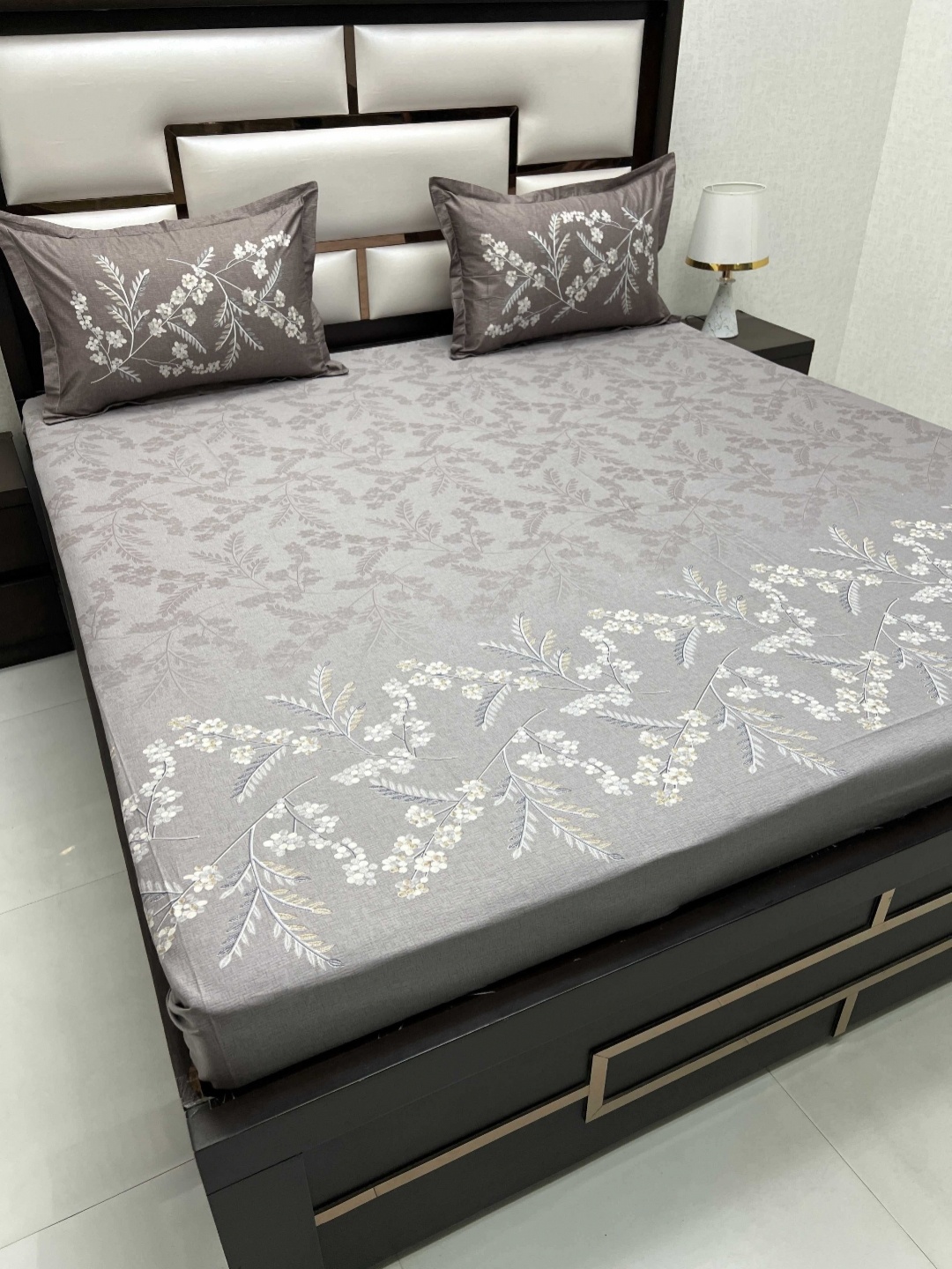

Pure Decor Brown & Grey Floral Pure Cotton 380 TC King Bedsheet Set 2.75 m x 2.73 m