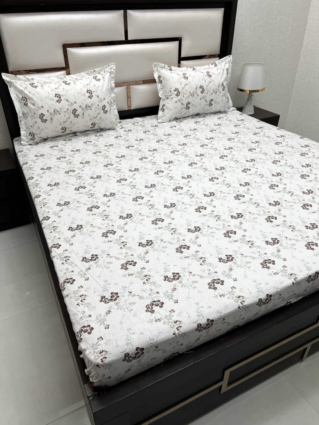 

Pure Decor Cotton King Size Double Bedsheet With 2 Pillow Covers 108 in X 108 in, White