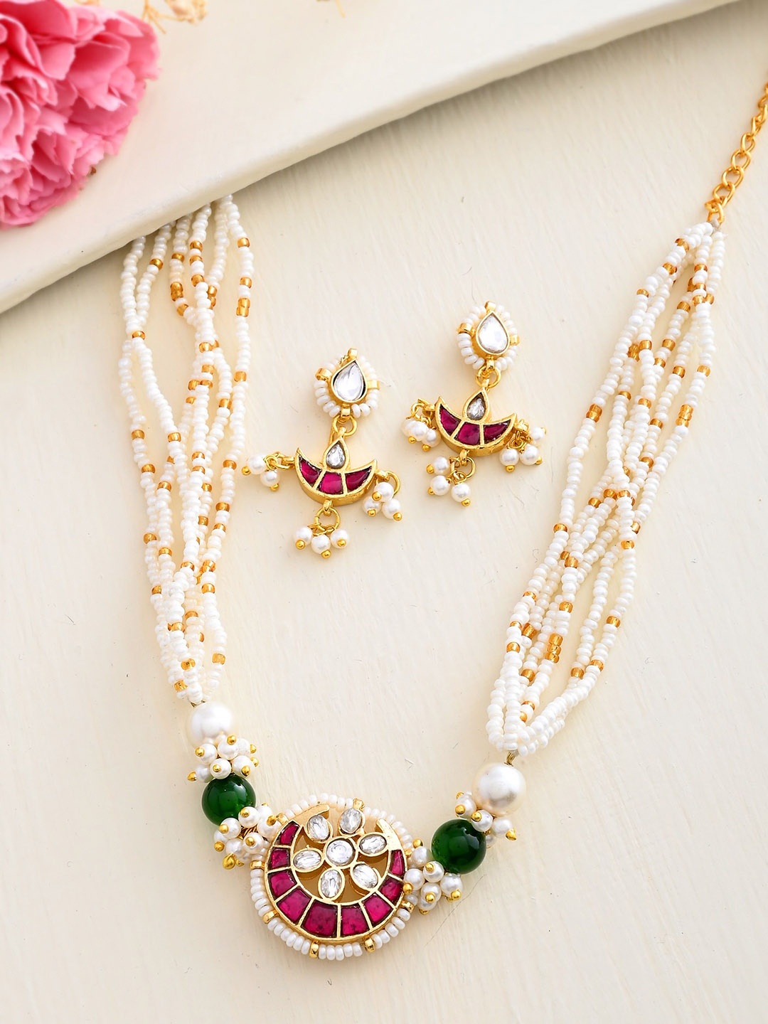 

DASTOOR Gold-Plated Stone-Studded Jewellery Set