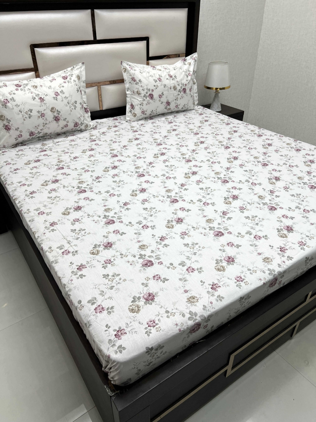 

Pure Decor Cotton King Size Double Bedsheet With 2 Pillow Covers 108 in X 108 in, White