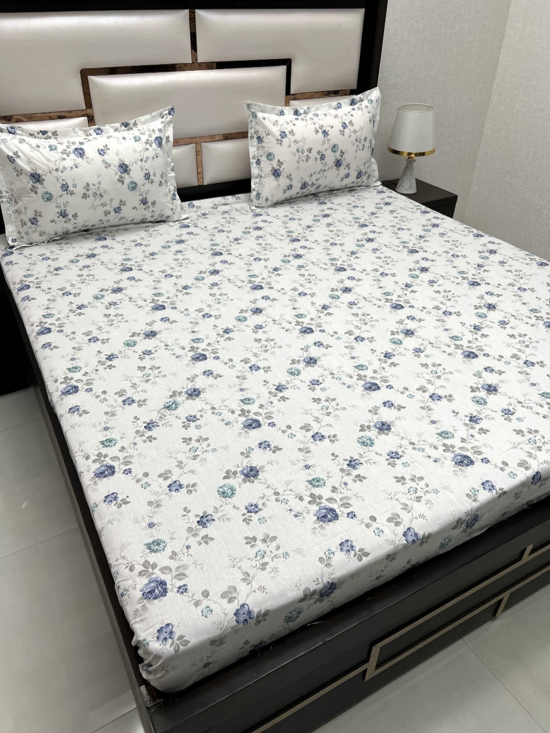 

Pure Decor Cotton King Size Double Bed Bedsheet With 2 Pillow Covers 108 in X 108 in, White