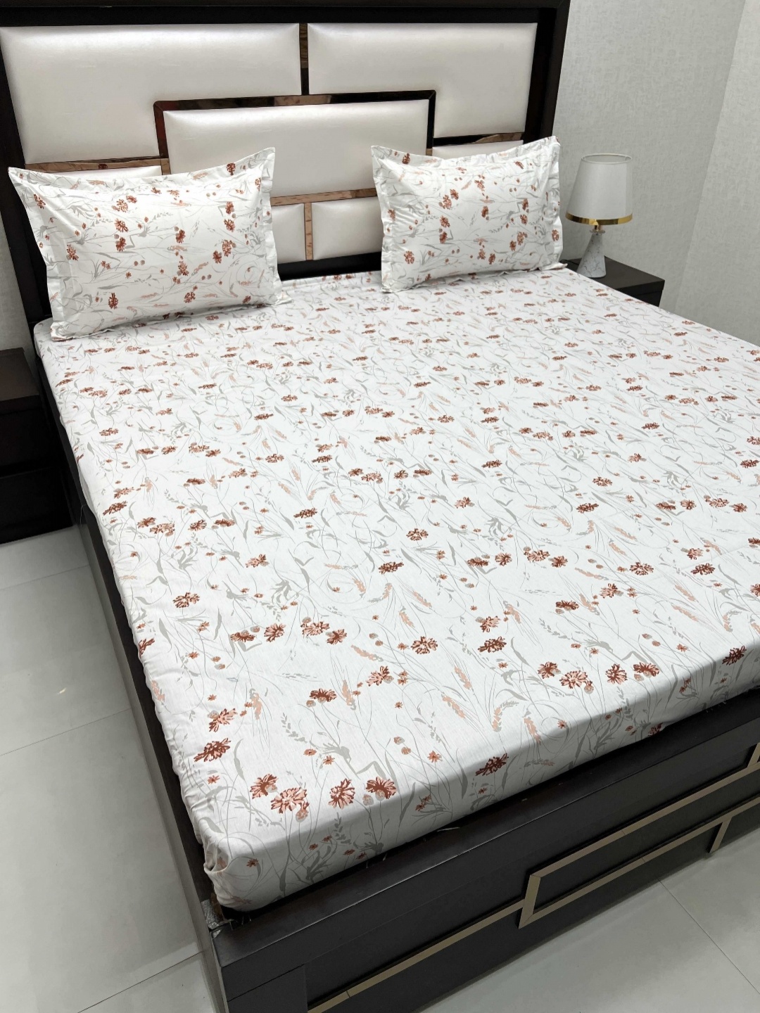 

Pure Decor Cotton King Size Double Bed Bedsheet With 2 Pillow Covers 108 in X 108 in, White