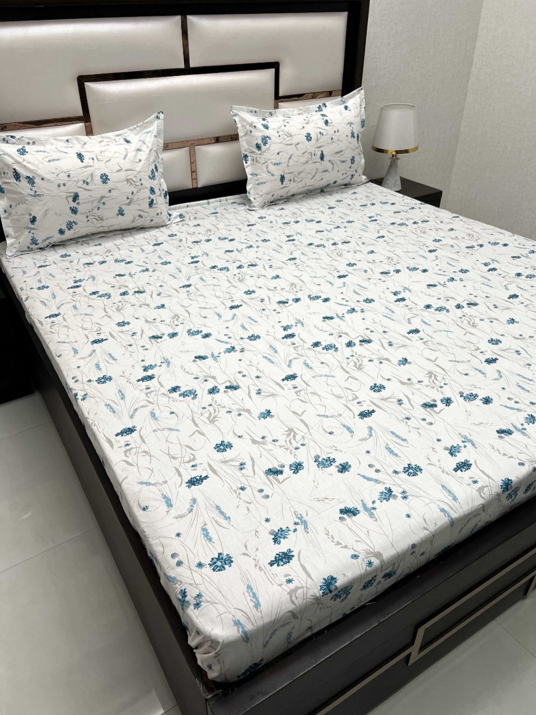 

Pure Decor Cotton King Size Double Bedsheet With 2 Pillow Covers 108 in X 108 in, White