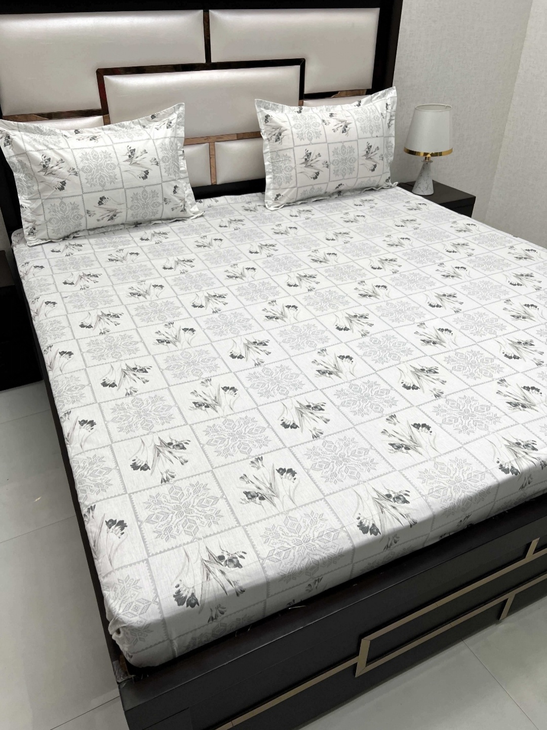 

Pure Decor Cotton King Size Double Bedsheet With 2 Pillow Covers 108 in X 108 in, White