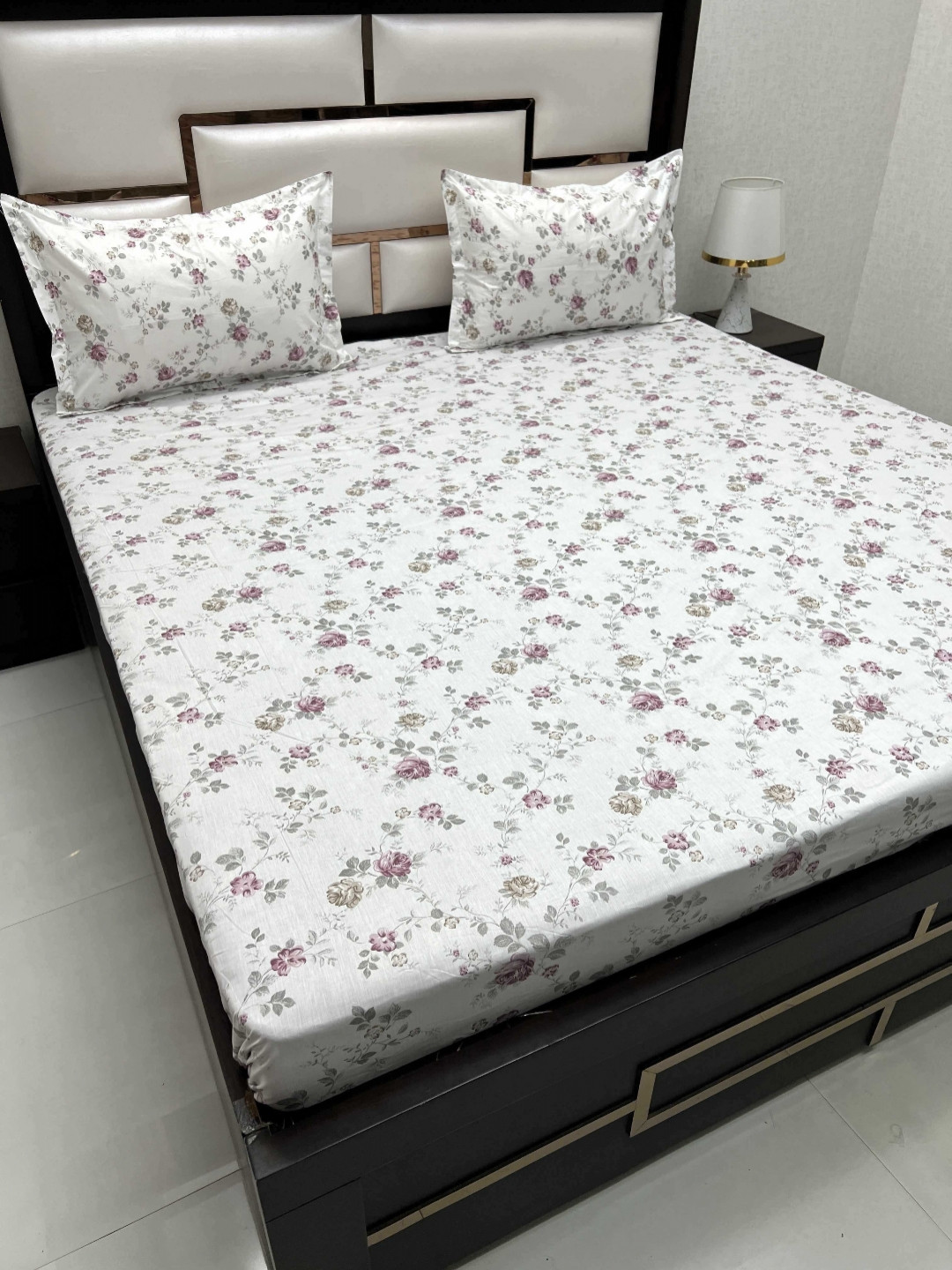 

Pure Decor Cotton King Size Double Bedsheet With 2 Pillow Covers 108 in X 108 in, White