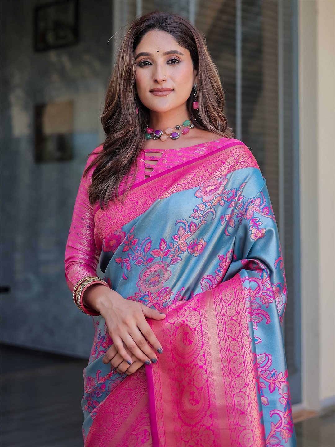 

Mitera Floral Zari Dharmavaram Saree, Blue