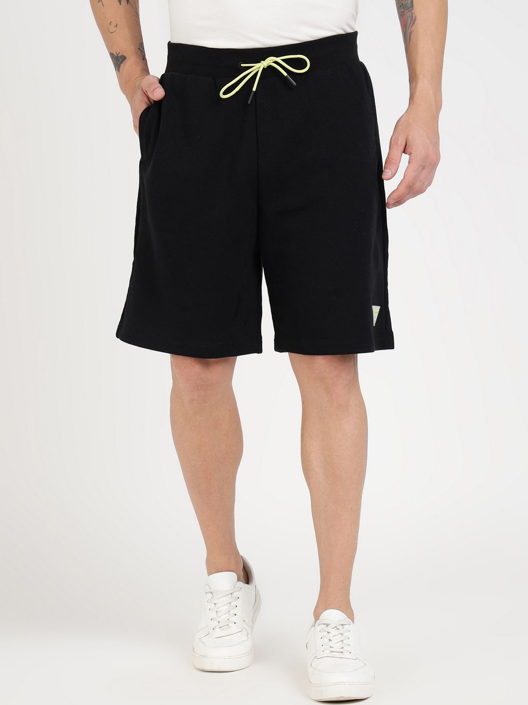 

GUESS Men Regular Fit Mid-Rise Shorts, Black