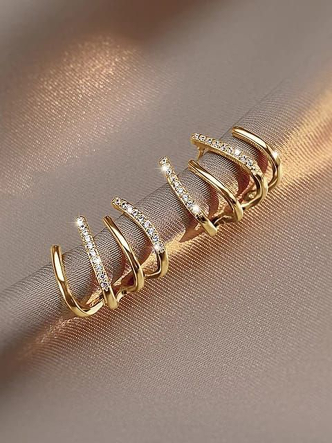 

YU FASHIONS Gold-Plated Rhinestone Studded Contemporary Studs Earrings