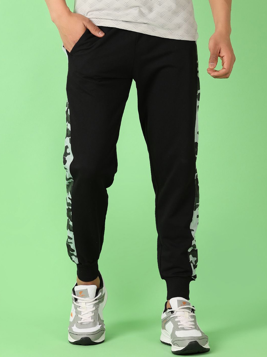

V-Mart Men Printed Mid-Rise Cotton Joggers, Black