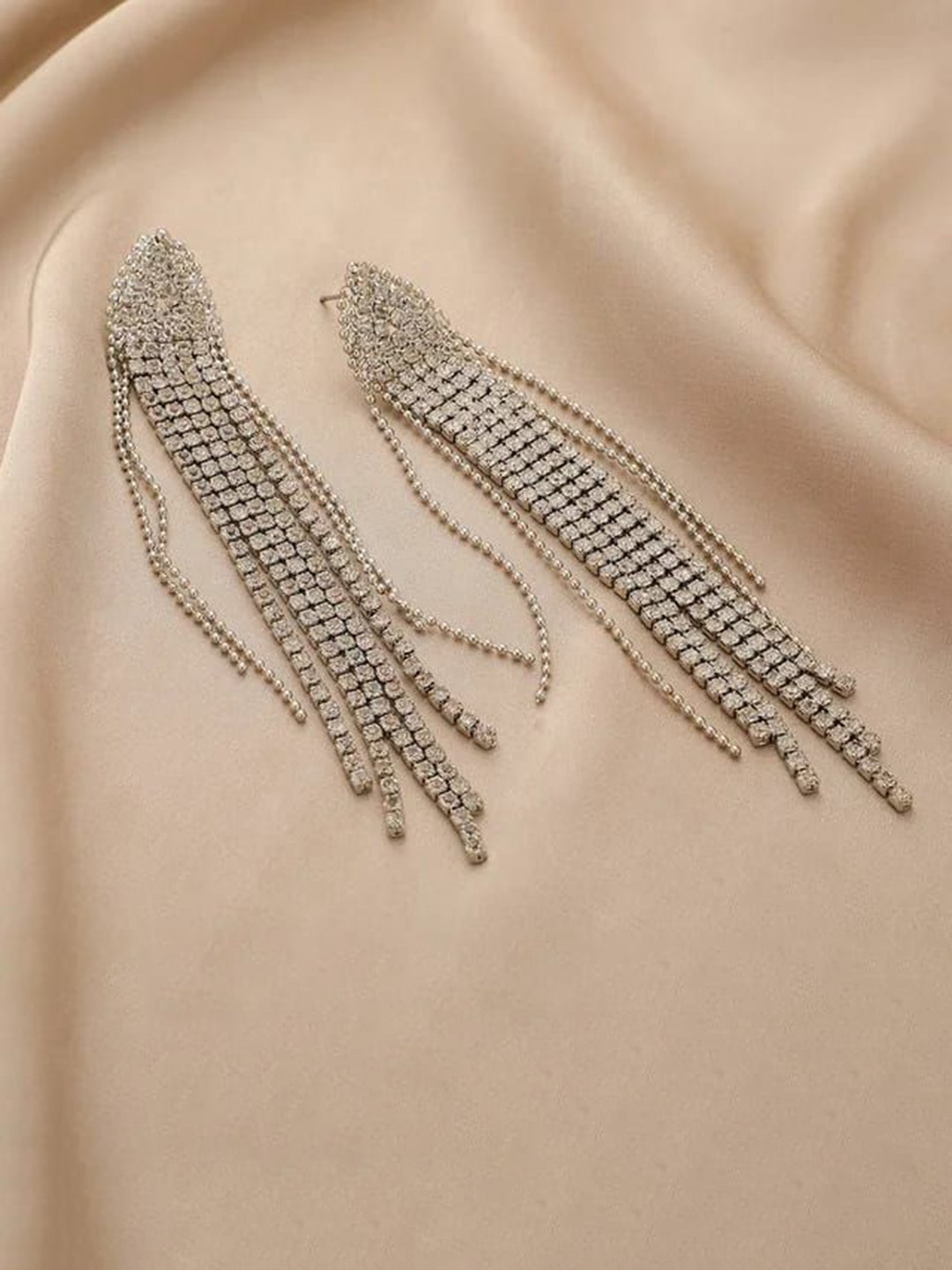 

YU FASHIONS Geometric Drop Earrings, Silver