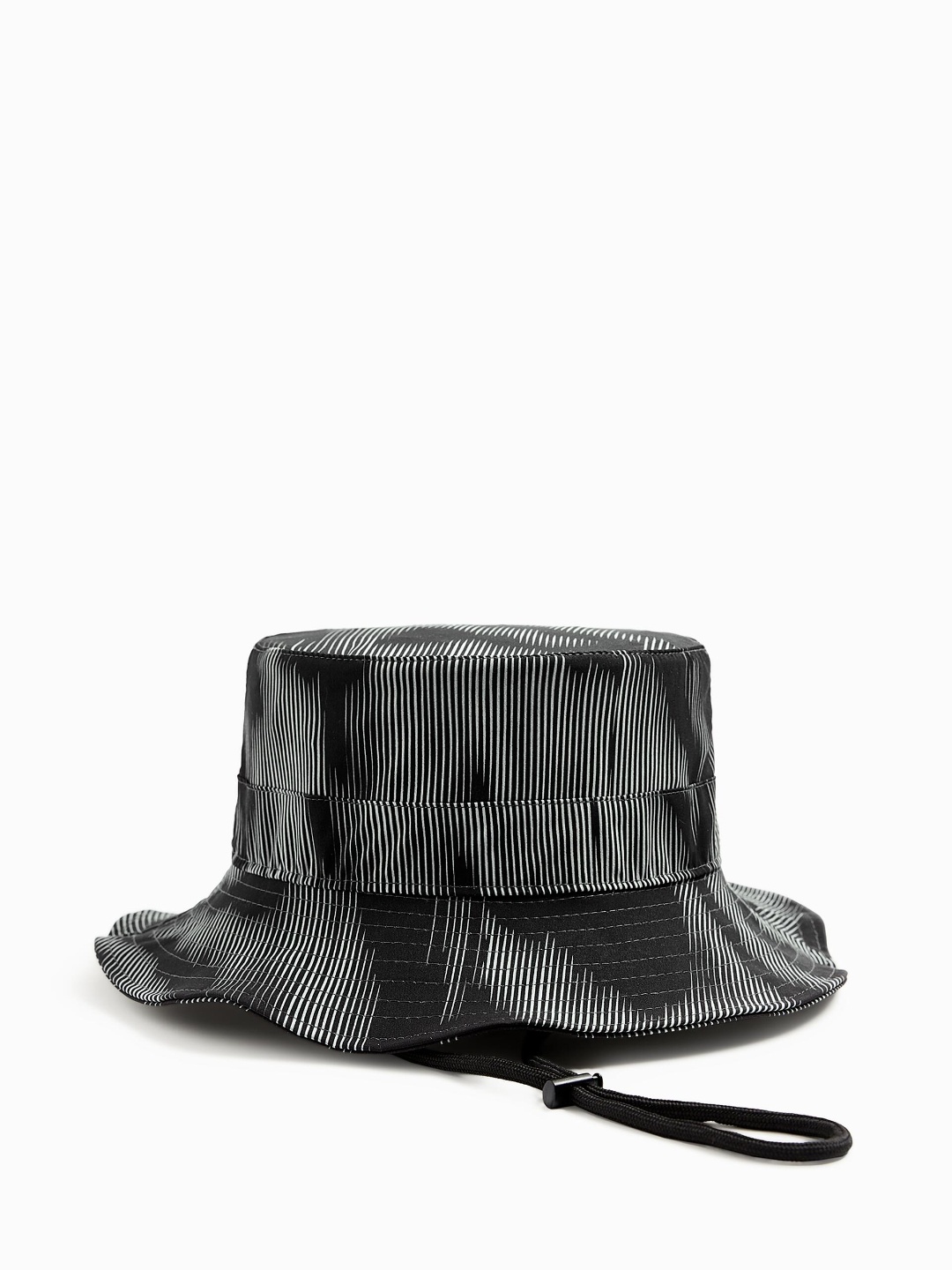 

ZARA Men Black Hat