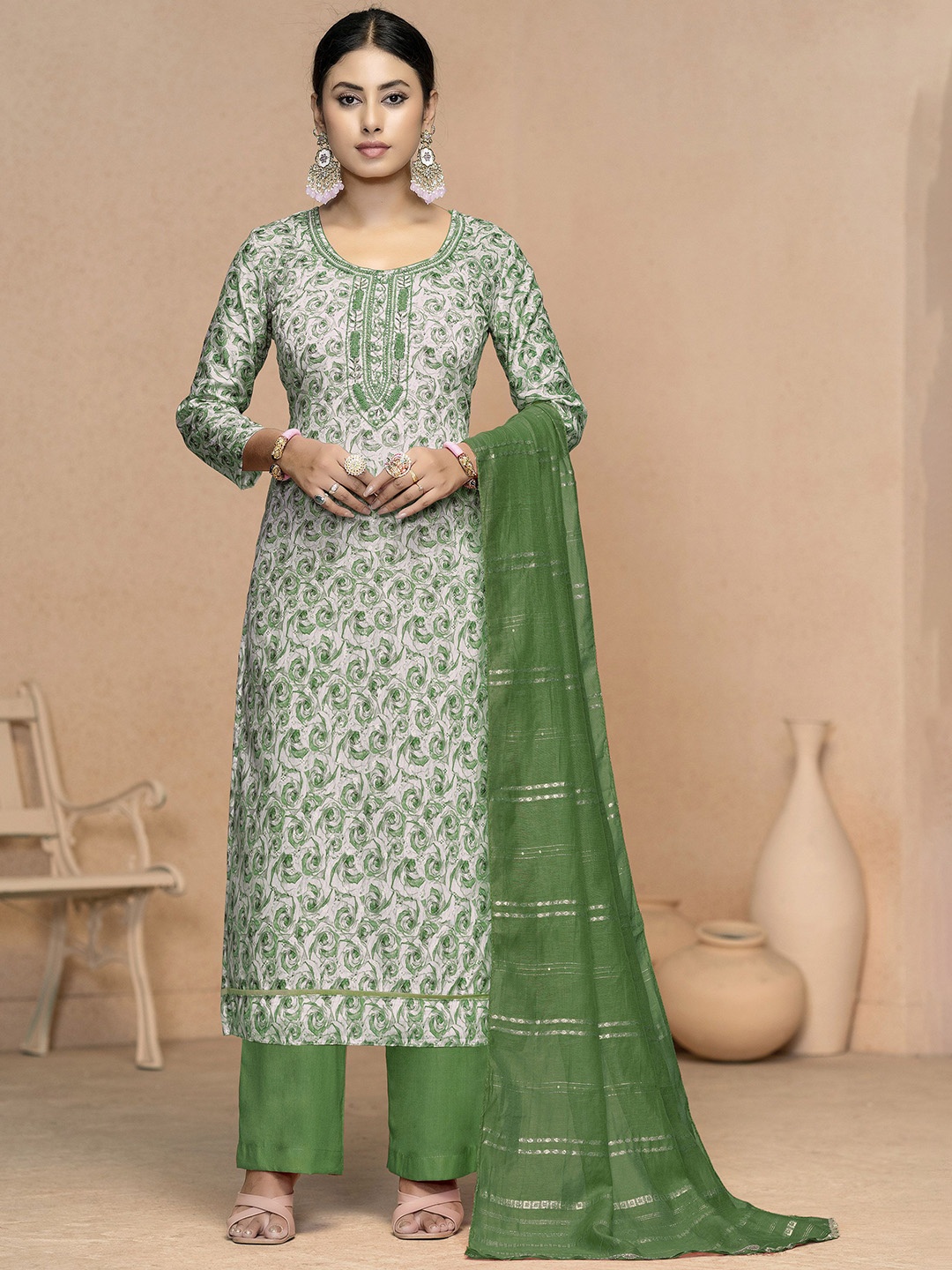 

Maroosh Floral Printed Thread Work Unstitched Dress Material, Green