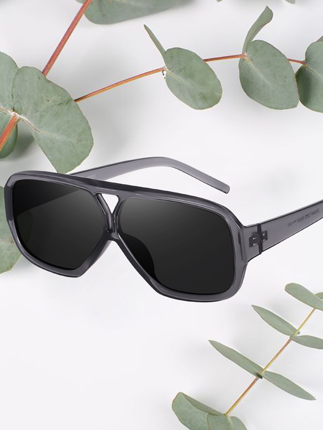 

Peter Jones Eyewear Unisex Aviator Sunglasses with UV Protected Lens ZN3847GT-Grey