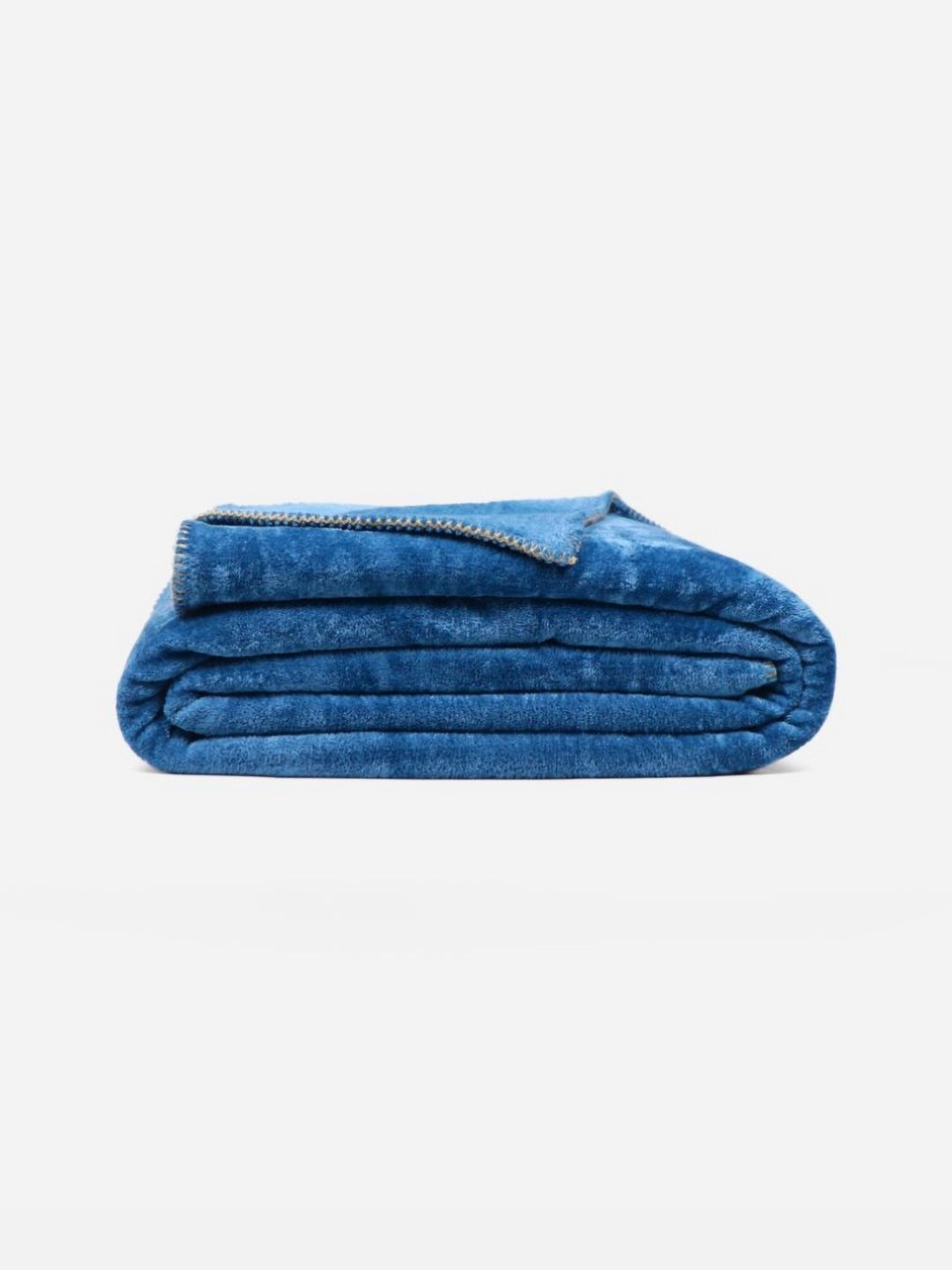 

Zarf Blue AC Room 300 GSM Double Bed Blanket With 2 Cushion Covers