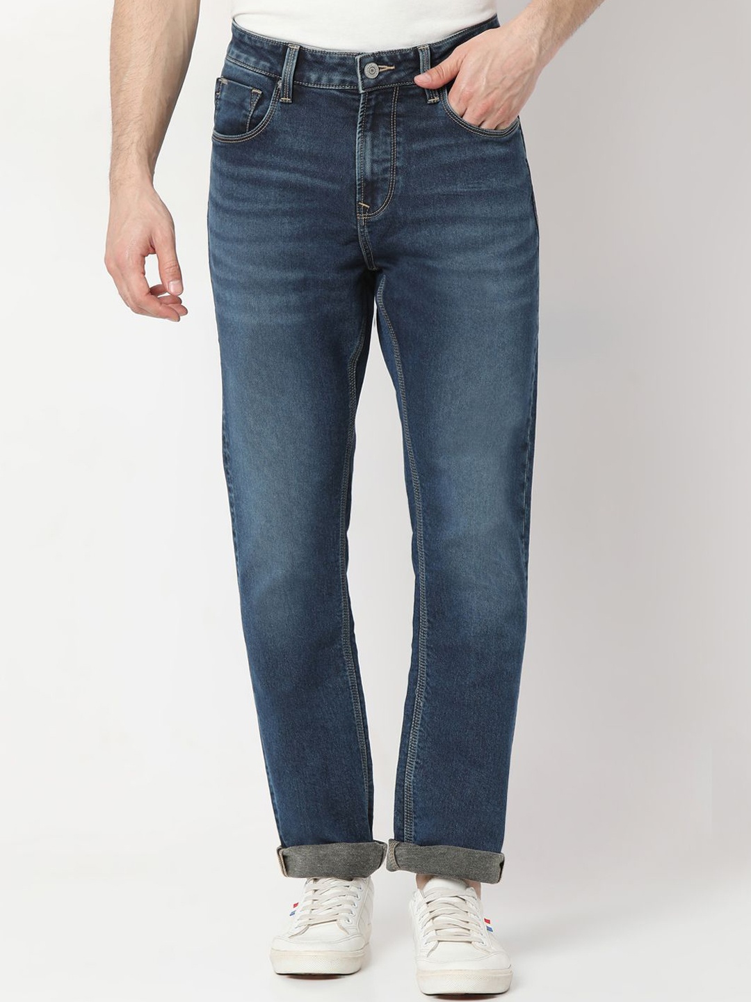 

SPYKAR Men Light Fade Stretchable Jeans, Blue