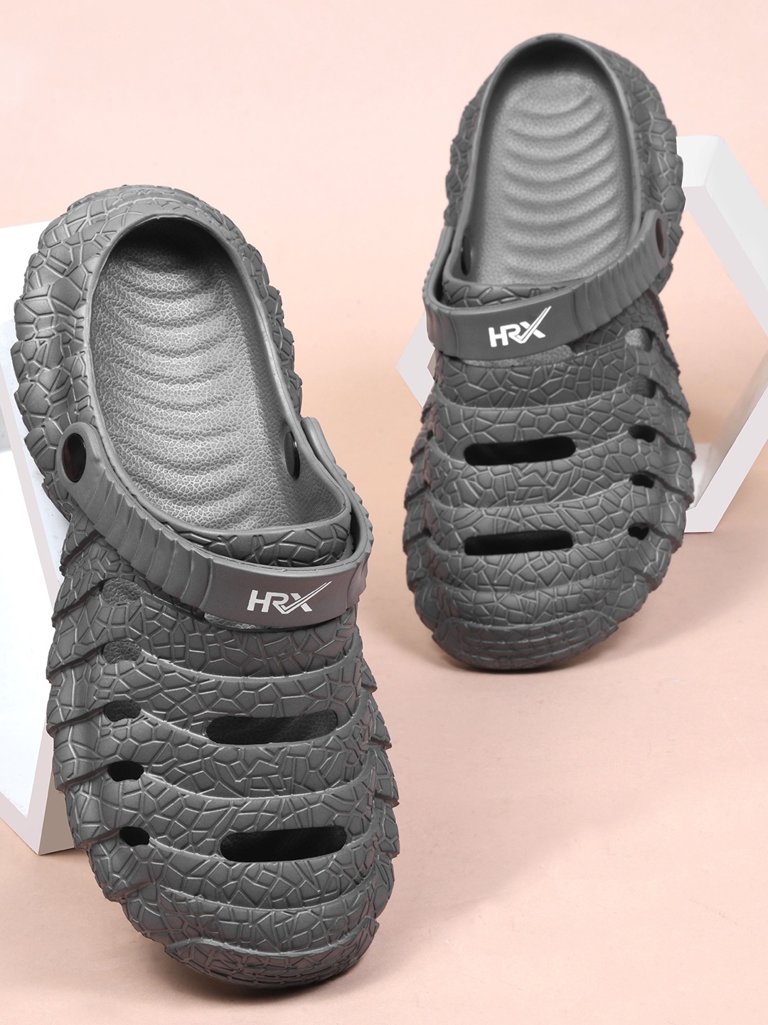 

HRX by Hrithik Roshan Men Rubber Clogs, Grey