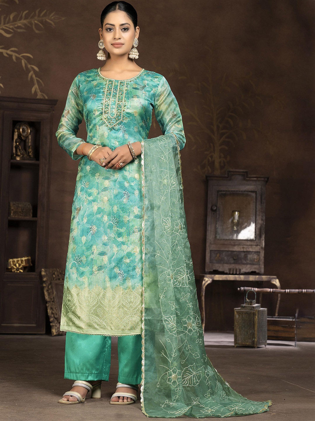 

Maroosh Floral Embroidered Unstitched Dress Material, Green