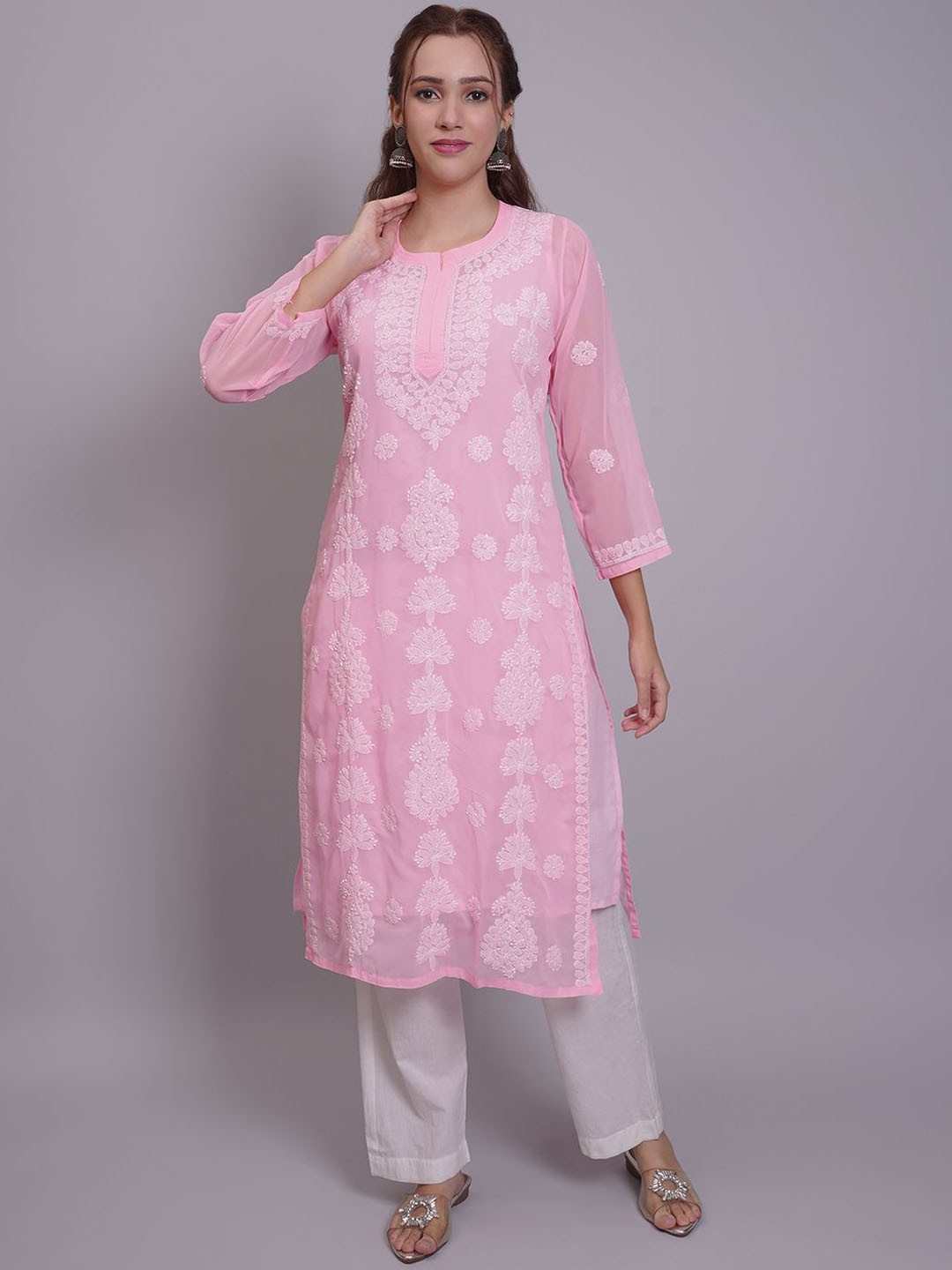 

Seva Chikan Ethnic Motifs Embroidered Round Neck Three Quarter Sleeves Straight Kurta, Peach