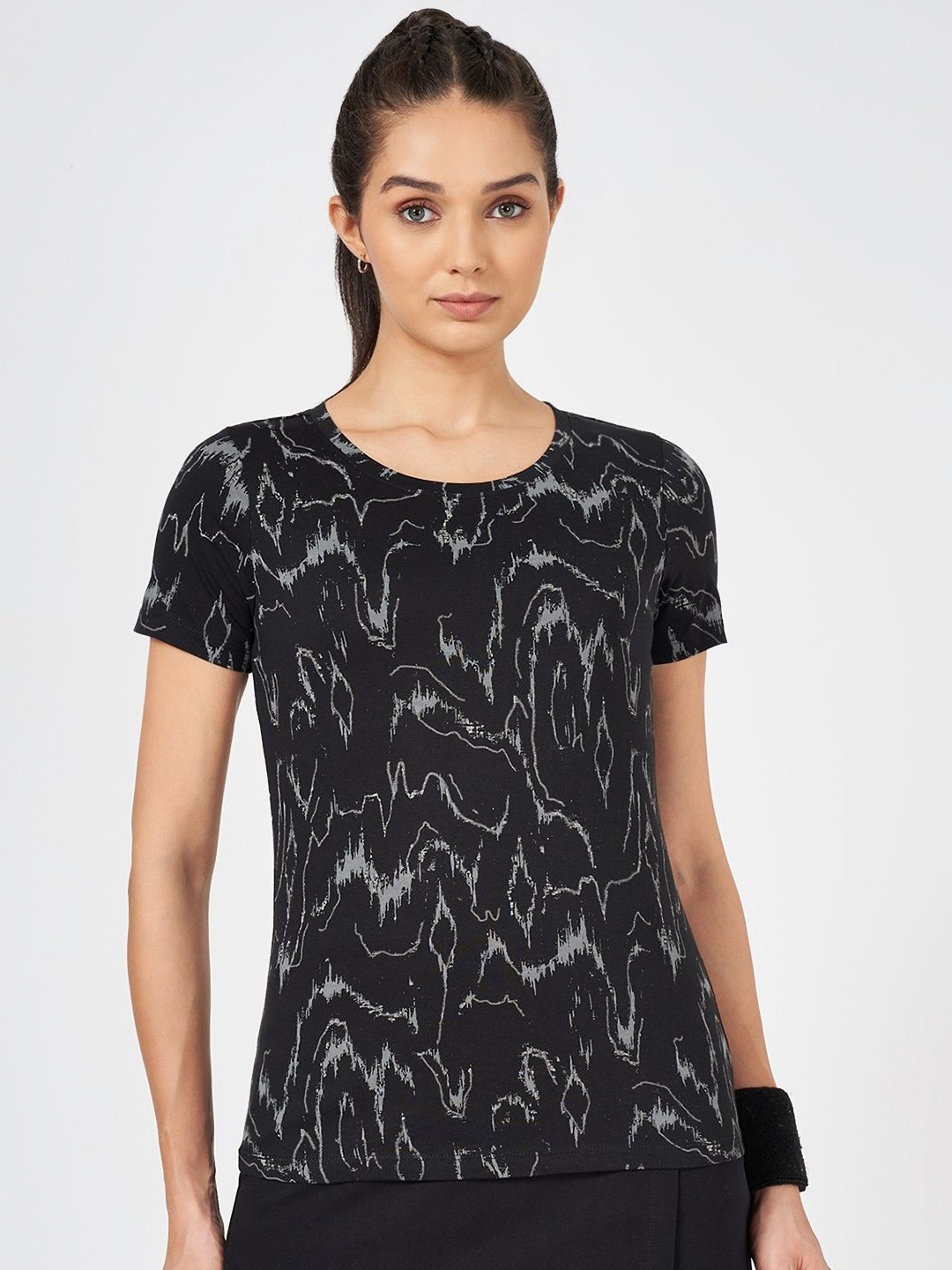 

Ajile by Pantaloons Women Abstract Printed Round Neck Cotton T-shirt, Black