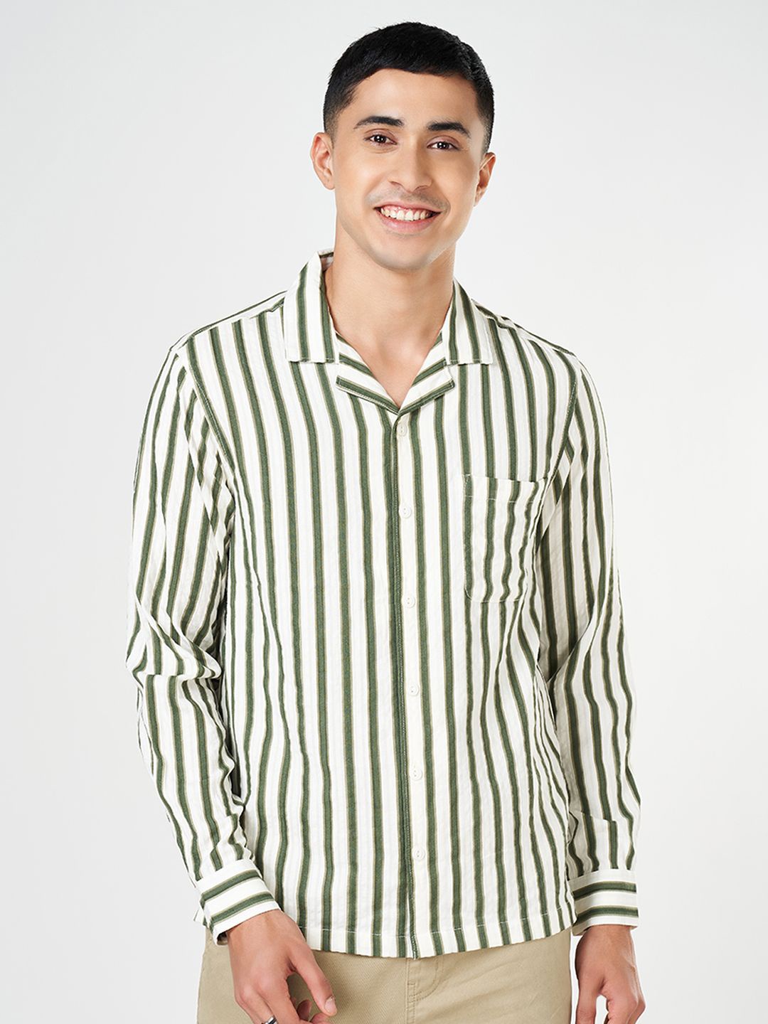 

People Men Cuban Collar Vertical Striped Cotton Boxy Casual Shirt, Green