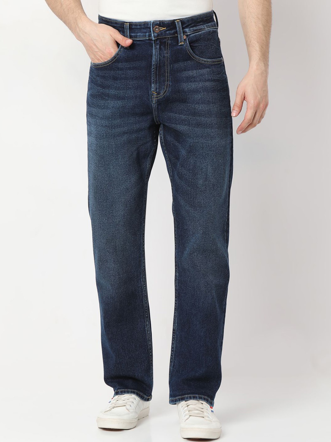 

SPYKAR Men Relaxed Fit Light Fade Stretchable Jeans, Blue